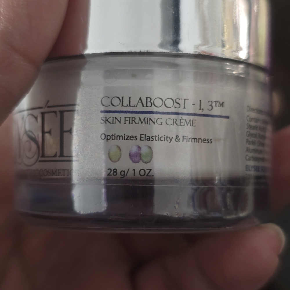 Youth Skincare Set with Blue and Silver Packaging - Picture 6 of 13